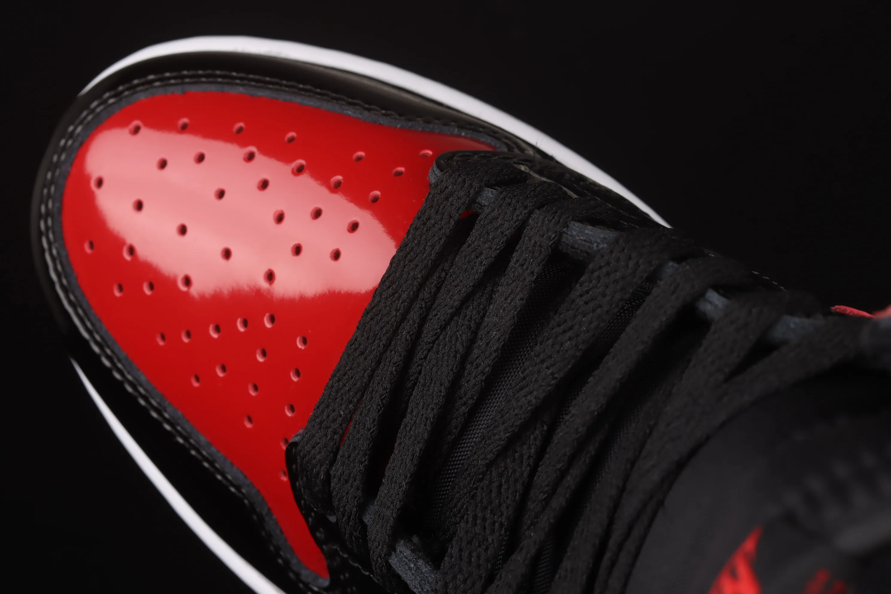 All categories Air Jordan Jordan series basketball shoes Air Jordan 1 High X version Air Jordan 1 High OG "Bred Patent" AJ1 Joe 1 patent leather black and red high-top basketball shoes 555088-063